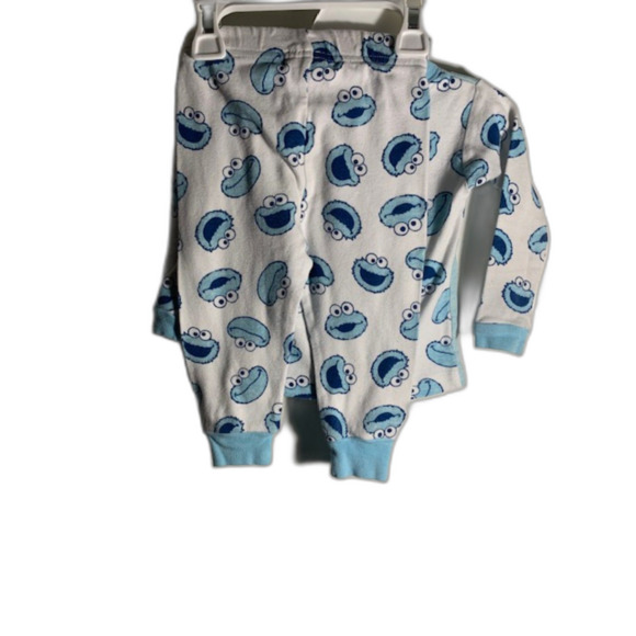 BUNDLE 2 Long Sleeve Pajamas Sets 18M 24M - Picture 2 of 6